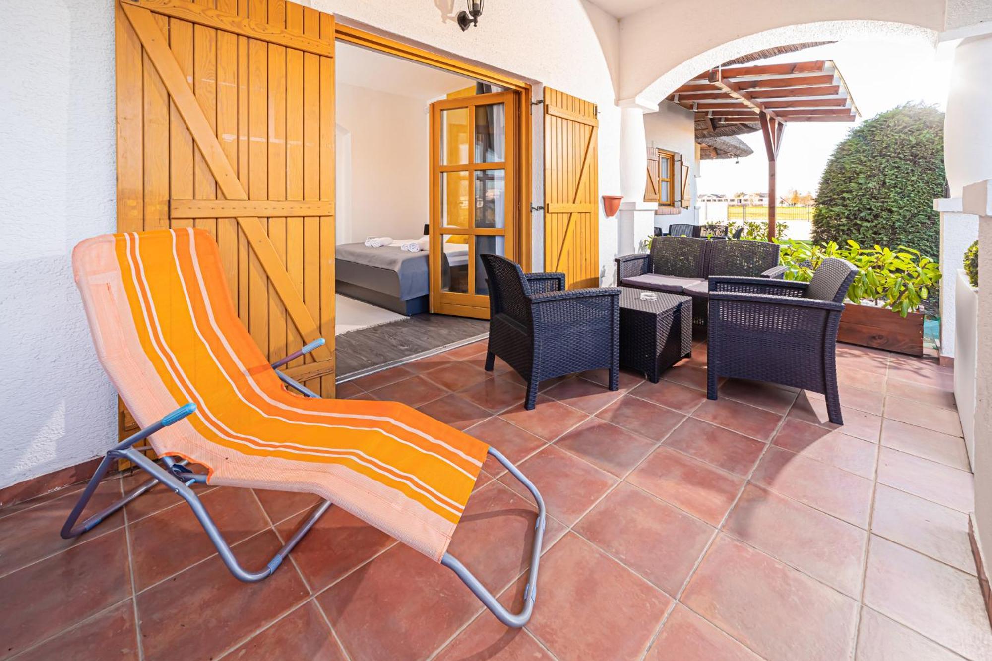 Rigotanya Relax & Wellness Panzio Buekfuerdo Hotel Ngoại thất bức ảnh