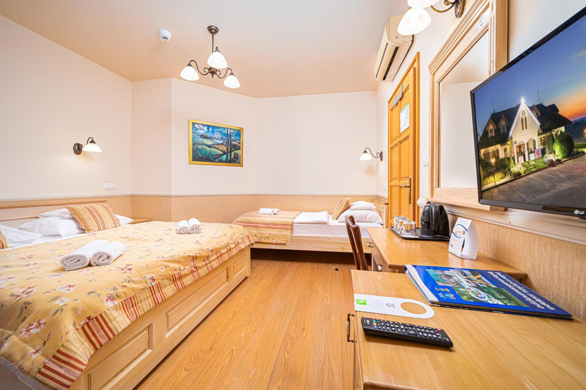 Rigotanya Relax & Wellness Panzio Buekfuerdo Hotel Ngoại thất bức ảnh