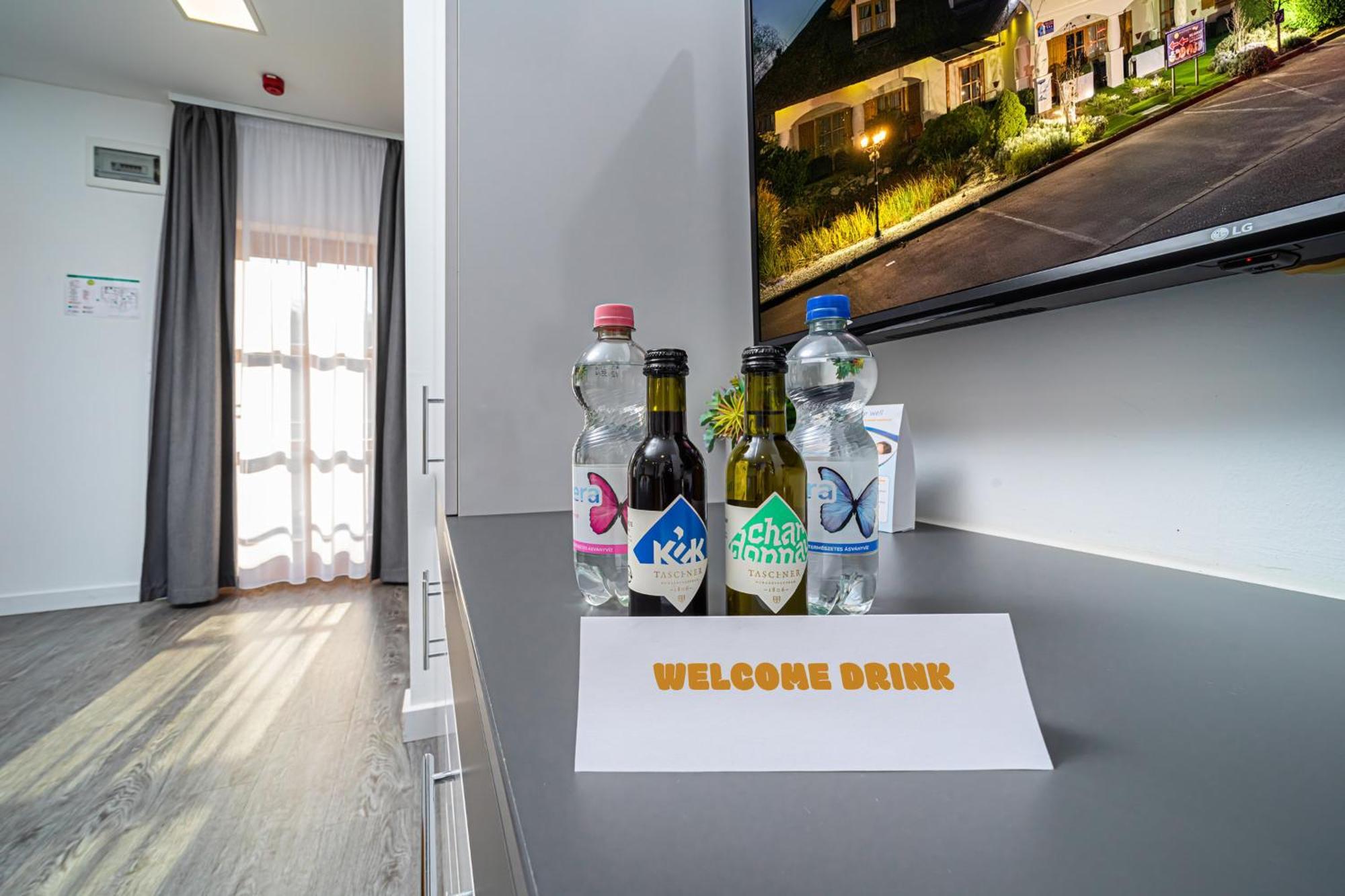 Rigotanya Relax & Wellness Panzio Buekfuerdo Hotel Ngoại thất bức ảnh