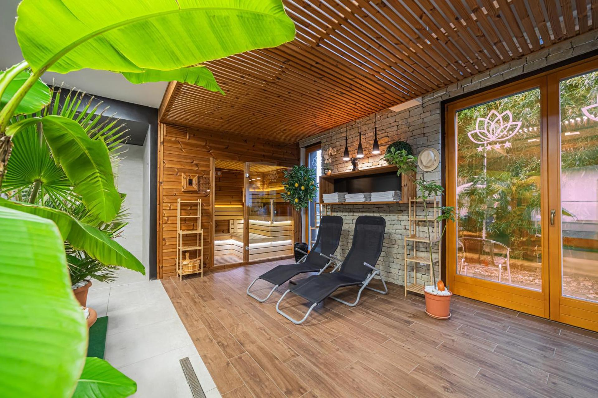 Rigotanya Relax & Wellness Panzio Buekfuerdo Hotel Ngoại thất bức ảnh